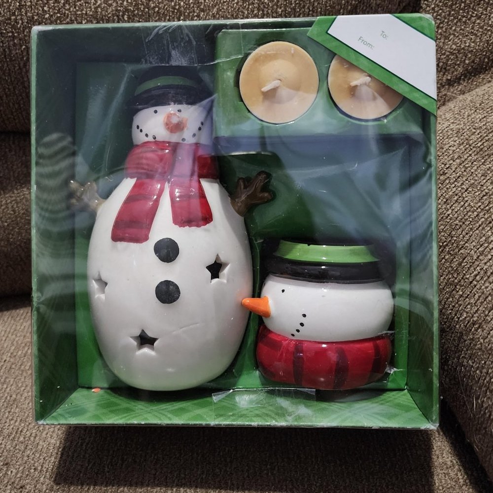 NIB 4 pc Holiday Time Snowman Tealight Set
